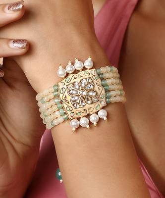 Ivory & green agate bracelet 1