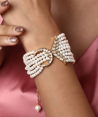 White & gold pearl bracelet 1