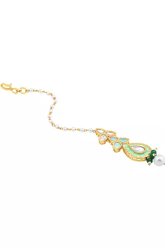 Green kundan maangtikka