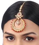 Red & gold kundan maangtikka