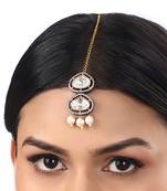 Black kundan maangtikka