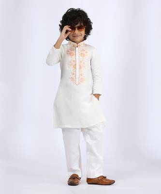 Ivory embroidered kurta set 1