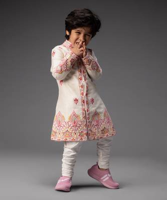 Ivory embroidered sherwani with chudidar 3