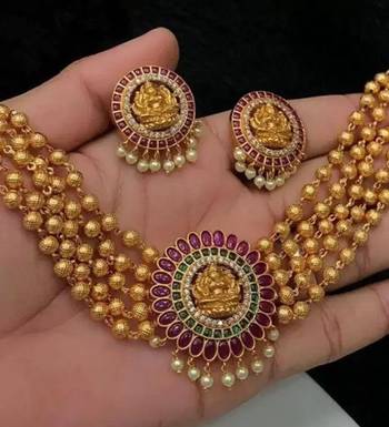 STYLISH JEWELLERY NECKLACE SET GOLD PLATED JEWELLERY SET FOR WOMEN 1