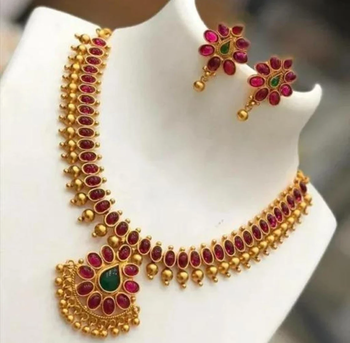 	Stylish Jewellery Necklace Set Gold Plated Jewellery Set for Women 1