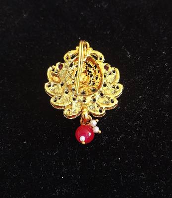 Gold brooch 3