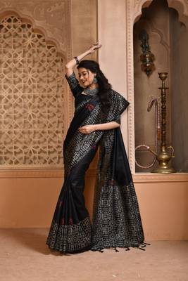 BLACK MOST ELEGANT DESIGNER SILK SAREE 3