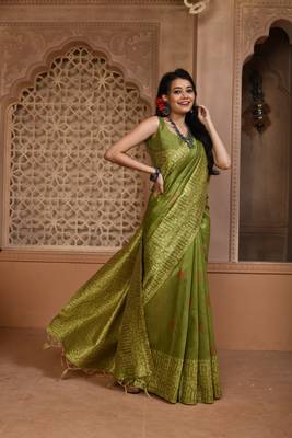 MEHNDI MOST ELEGANT DESIGNER SILK SAREE 2