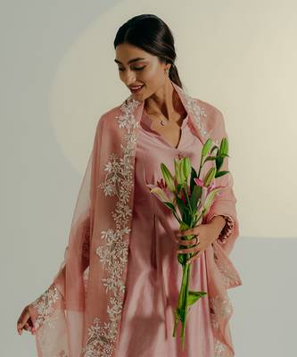 Onion pink chanderi silk kurta set 3