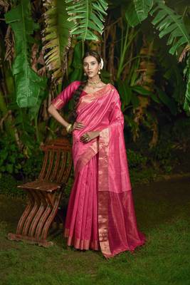 LIGHT RANI  SILK CLASSY SAREE 1