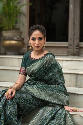 GREEN  SILK  PATOLA  STYLE CLASSY SAREE 2