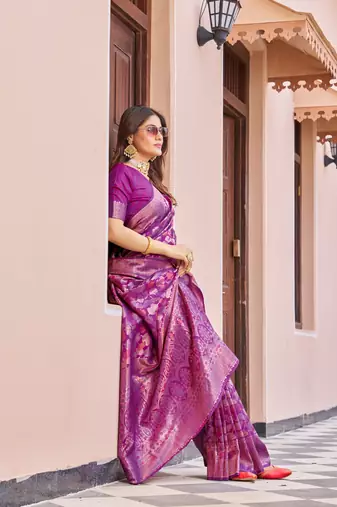 WINE kanjivaram silk blend zari WOVEN FLORAL DESIGN CASUAL WEAR WOMEN SILK SAREE WITH BLOUSE
