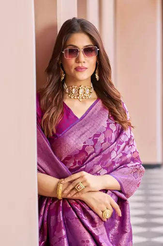 WINE kanjivaram silk blend zari WOVEN FLORAL DESIGN CASUAL WEAR WOMEN SILK SAREE WITH BLOUSE