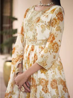 White Color Salwar Suit In Printed Georgette Fabric With Embroidery As Top Stitched 44 Size 3