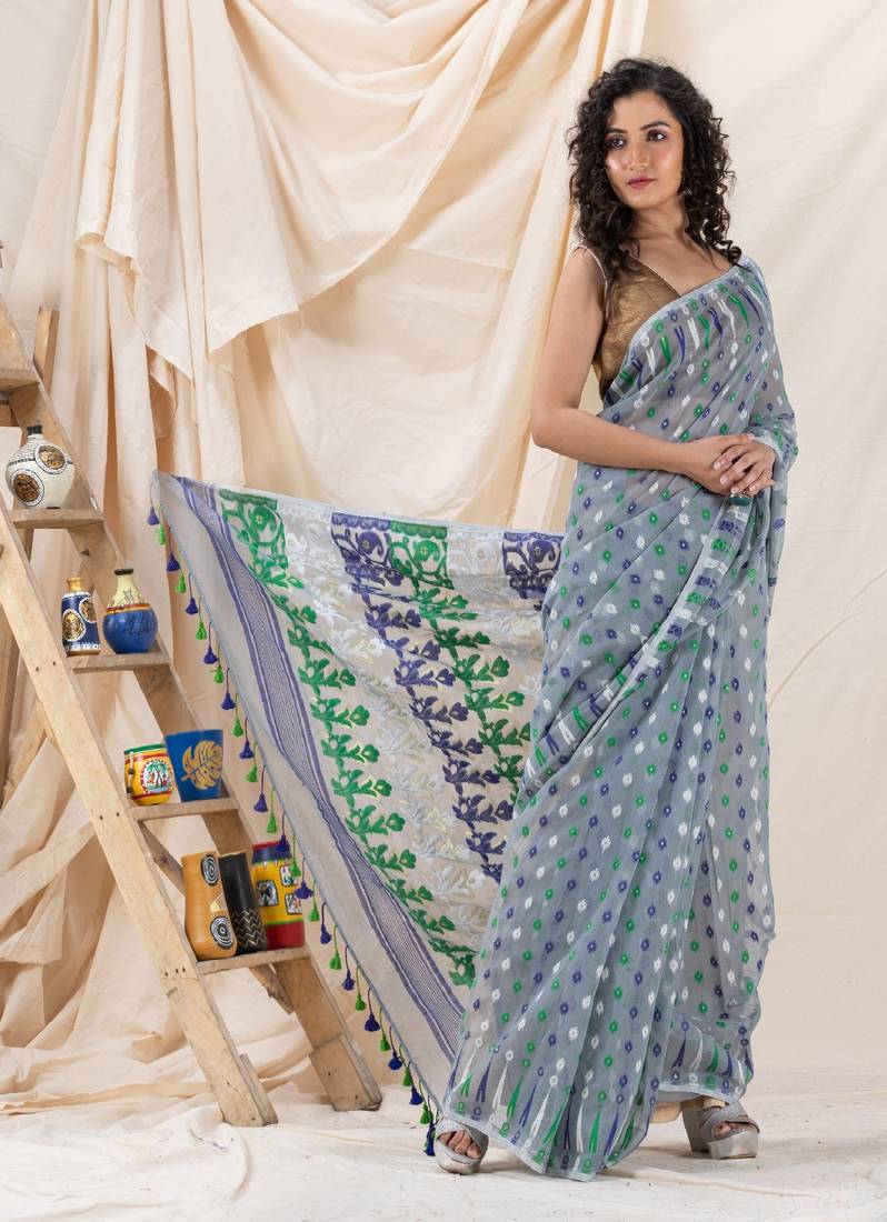Traditional Silver Grey Soft Dhakai Jamdani Saree Without Blouse