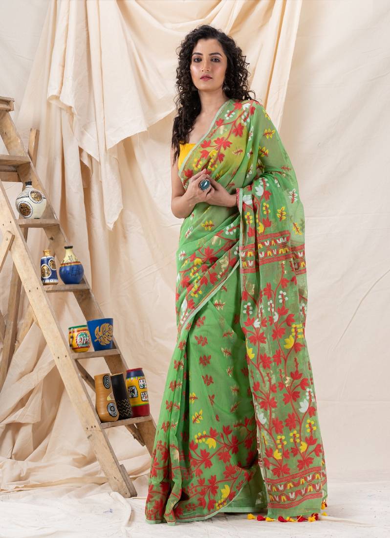 Traditional Green Soft Dhakai Jamdani Saree Without Blouse