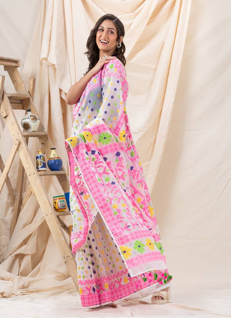 Traditional White Soft Dhakai Jamdani Saree Without Blouse