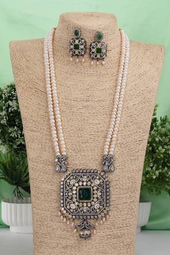 Natural fresh water pearls necklace set