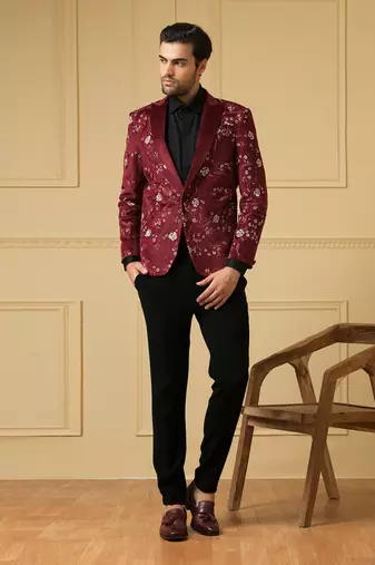 Maroon embriodered blazer