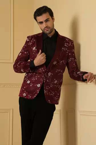 Maroon embriodered blazer