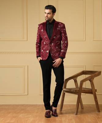 Maroon embriodered blazer set 2