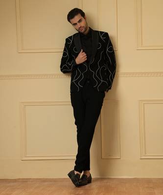 Black versitial tweed blazer 3