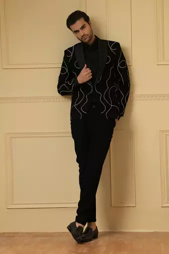 Black versitial tweed blazer