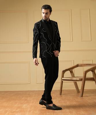 Black versitial tweed blazer 5