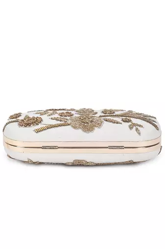 Dazzling beige clutch