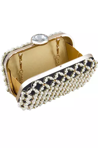 Black pearl bead beauty clutch