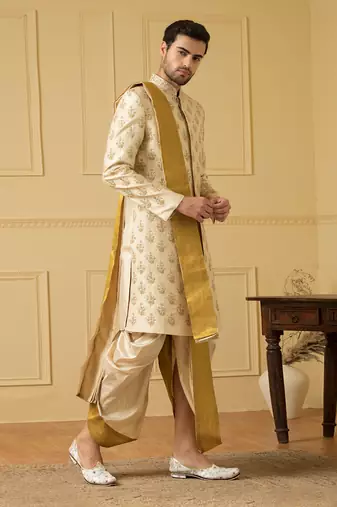 Gold boota zardosi sherwani