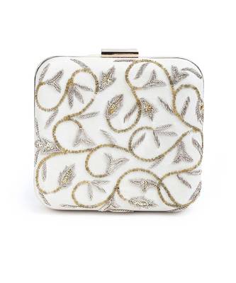 Beige square vino design clutch 1