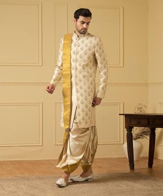 Gold boota zardosi sherwani set 3