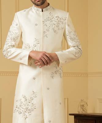 Cream embroidered and zardozi work sherwani 2