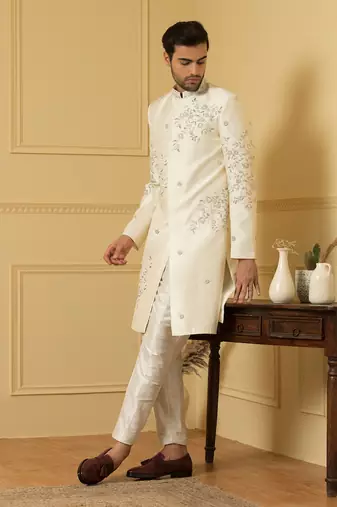 Cream embroidered and zardozi work sherwani