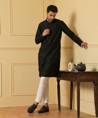 Black dot embroidered kurta 2