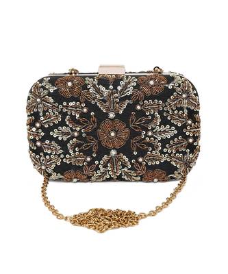 Black bazooka clutch 2