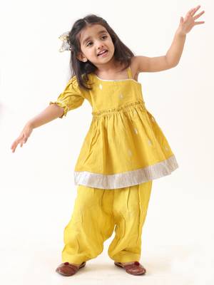 yellow cotton lurex flounce kurta pyjama (set of 2) 1