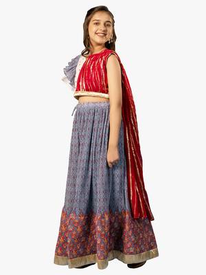girl's blue lehenga choli 2