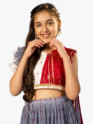 girl's blue lehenga choli 5