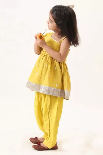 yellow cotton lurex flounce kurta pyjama (set of 2)