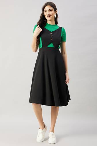 Winered women black pinafore flared dress