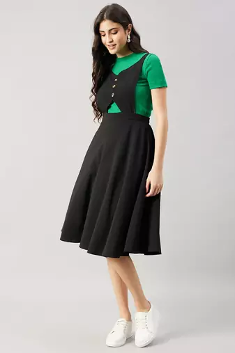 Winered women black pinafore flared dress