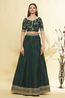 Elegant  Art Silk Bottle Green Emerald Simple Lehenga Choli For Mehendi 3