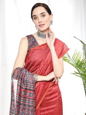 RED BANDHANI PRINT LINEN TREANDY SAREE 3