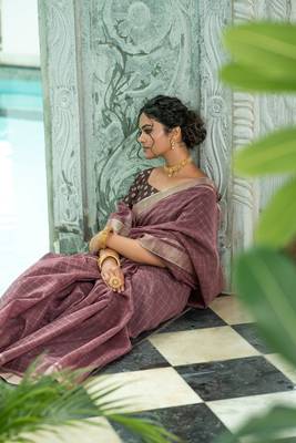 LIGHT WINE LINEN  PRETTY SAREE 3