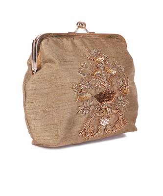 Beige sona guldasta clutch 2