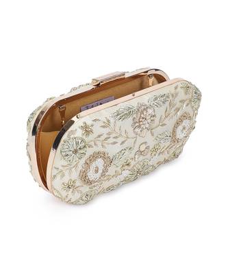 Gold angelic clutch 4