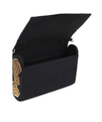 Black blazing clutch 4