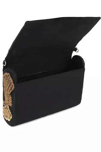 Black blazing clutch